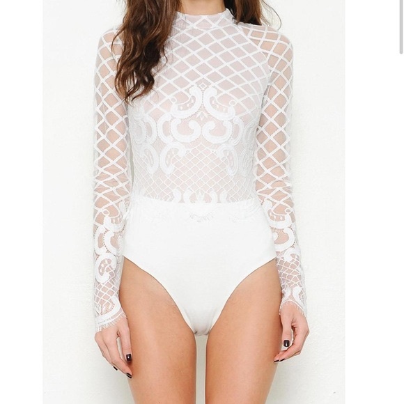 L'atiste by Amy long sleeve lace bodysuit - Picture 6 of 9